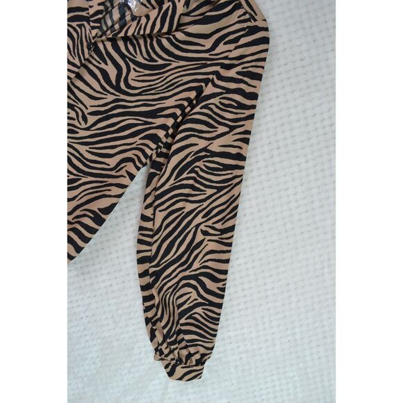 Everly Women's Small Tan Black Zebra Print Lightweight Long Sleeve Blouse - Picture 5 of 11